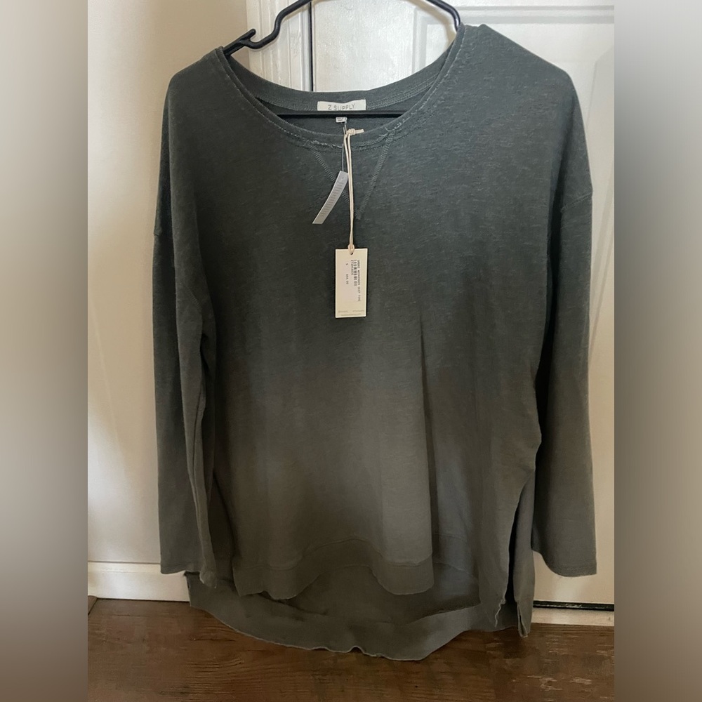 Z Supply sweatshirt NWT. Dark green hombre color. Smoke free home.